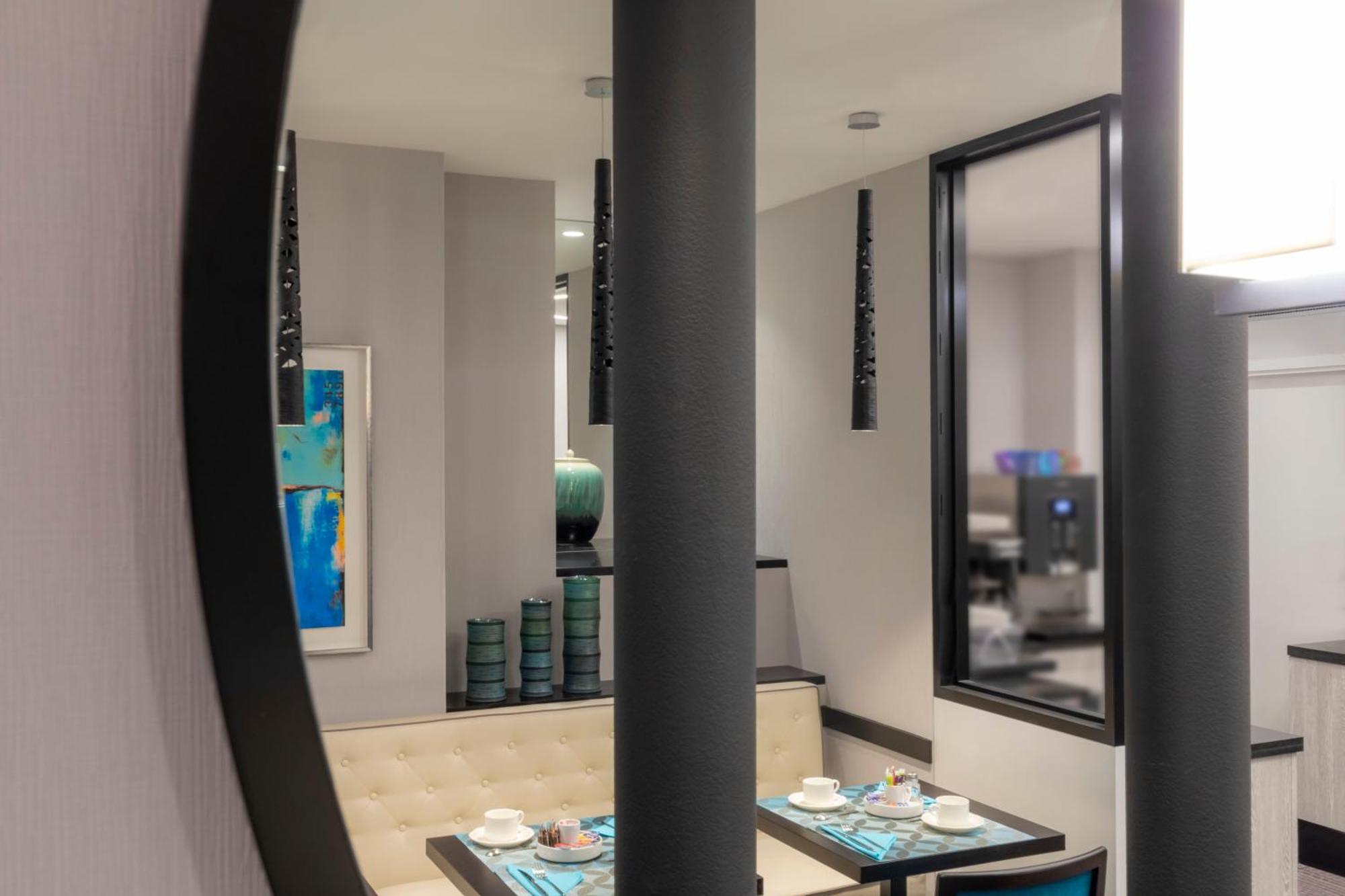 Hotel Montfleuri Paris