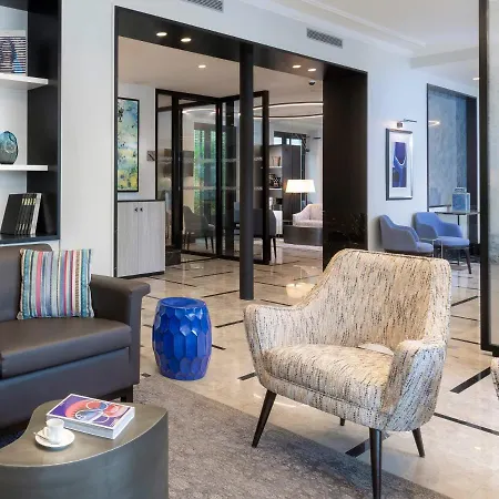 Hotel Montfleuri Parigi