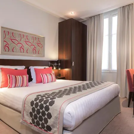 Hotel Montfleuri Parigi