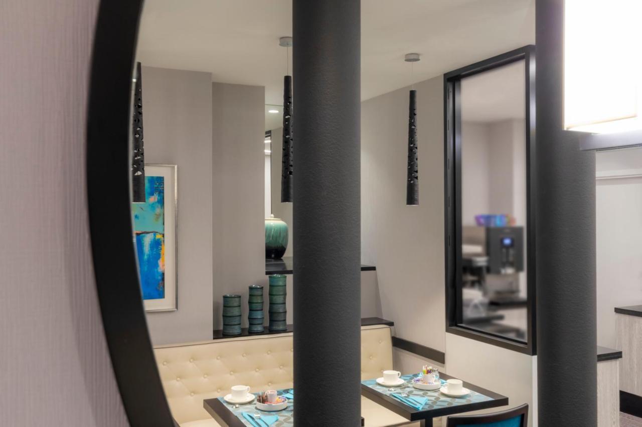 Hotel Montfleuri Parigi