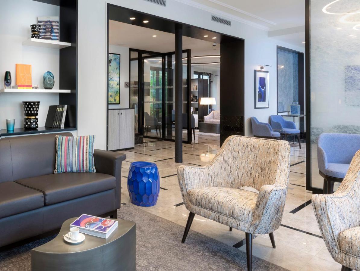 Hotel Montfleuri Parigi